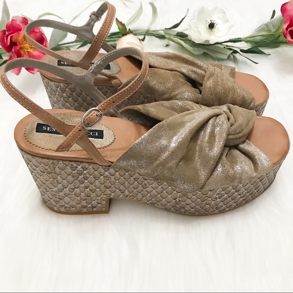 • Sesto Meucci • Metallic Sandals - Picture 3 of 6